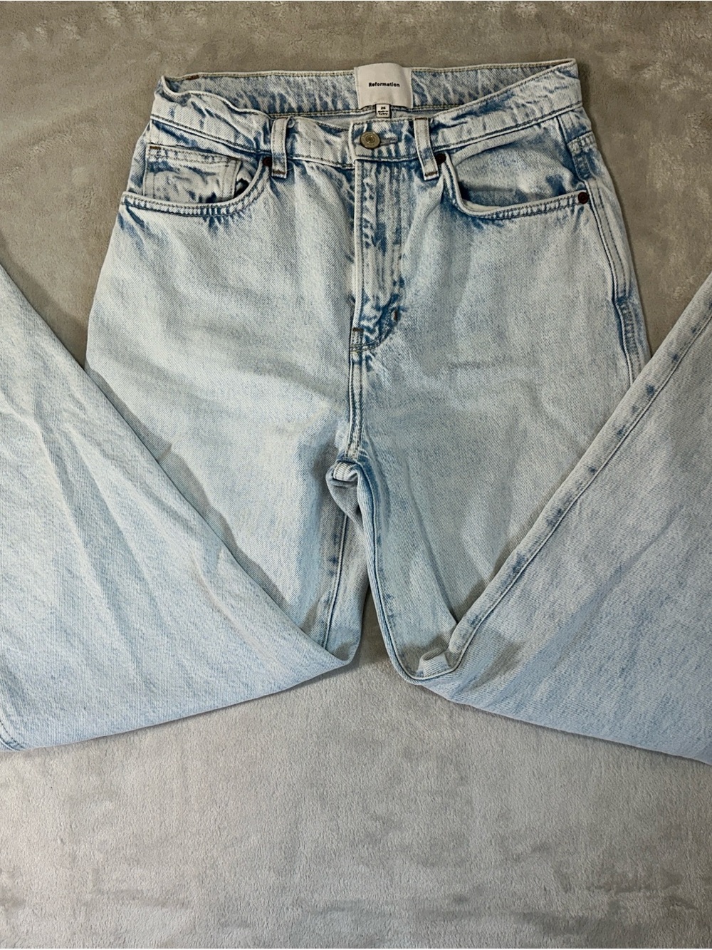 Reformation Val 90s Mid Ruse Straight Jeans-Shasta